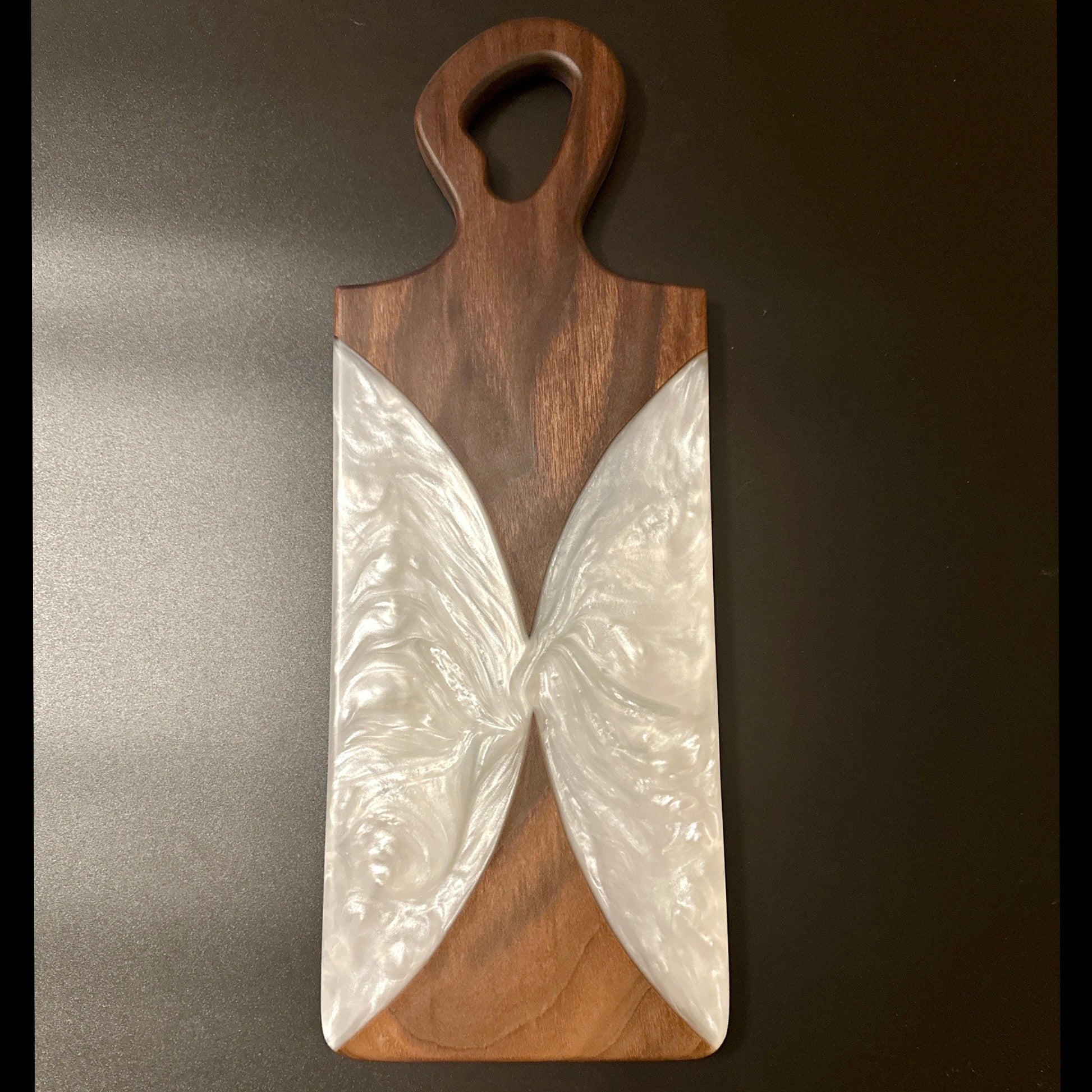 Wood and Epoxy Charcuterie Board - Walnut wood with White Pearl Reigada Woodworking